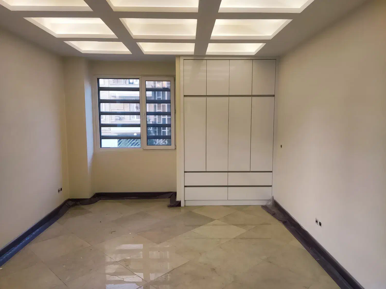 ۲۵۰ متر ، فول لوکس ، در فاز دو