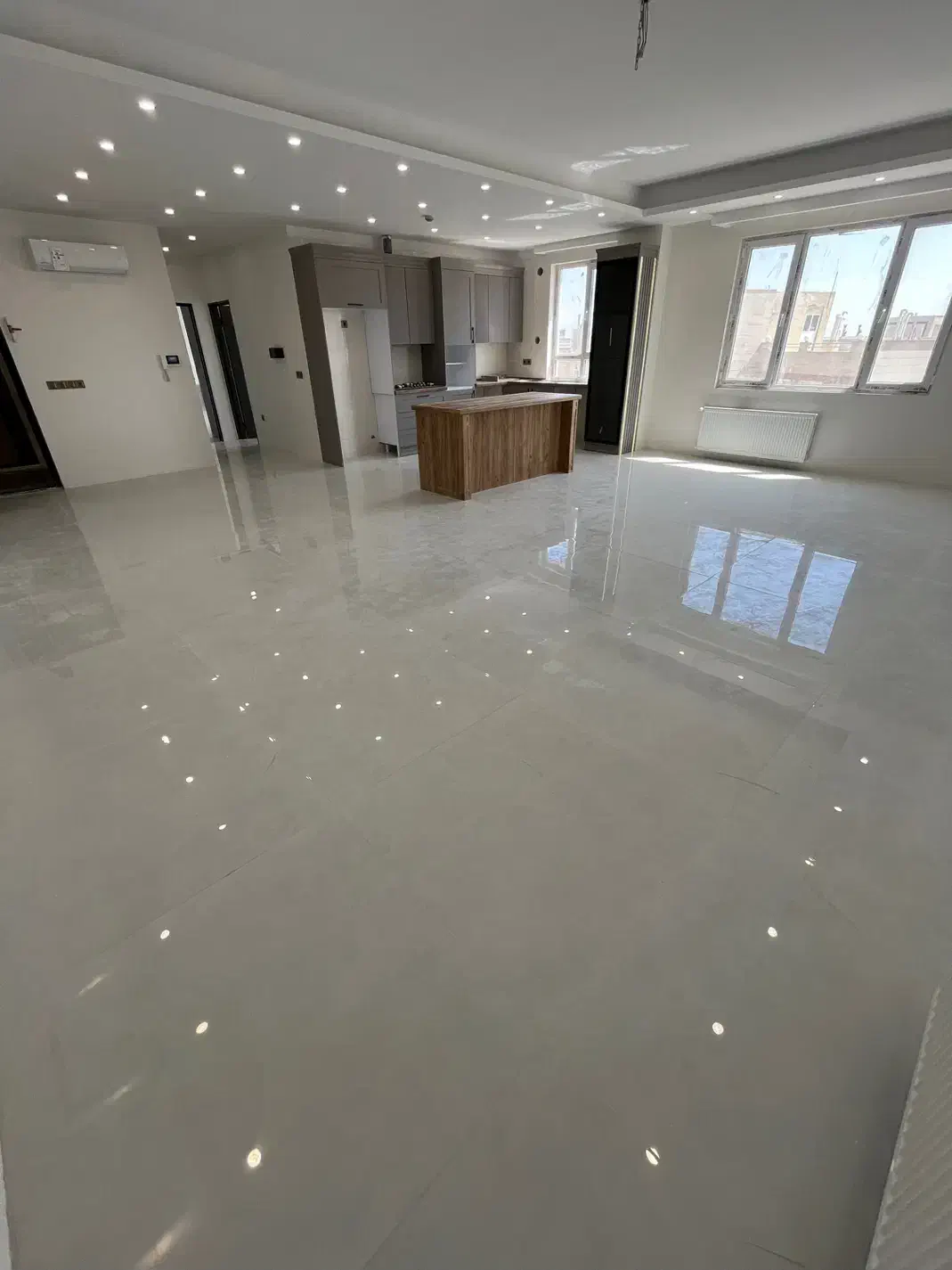 پردیس ۱۲۱متر اپارتمان نوساز فول فاز۲محله۲