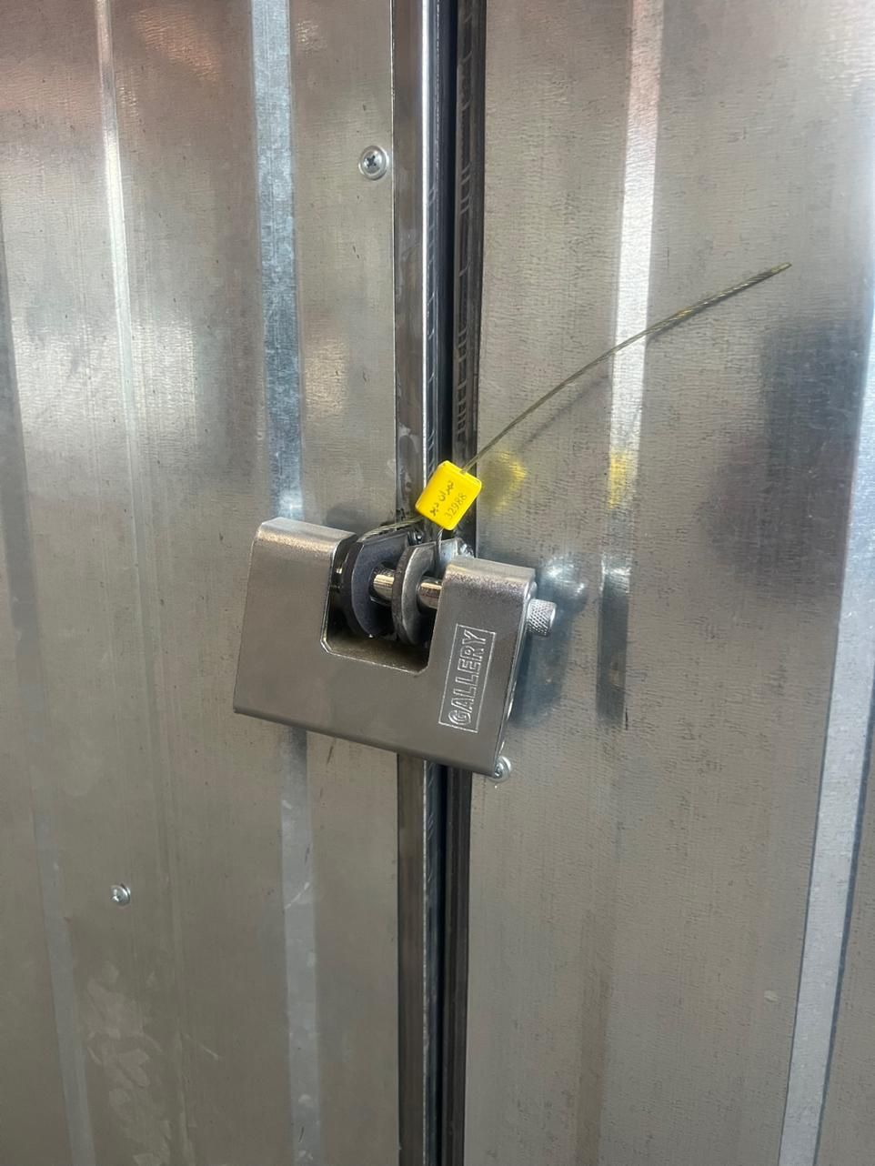 اجاره انبار اختصاصی کانتینری در سوله نگهداری لوازم