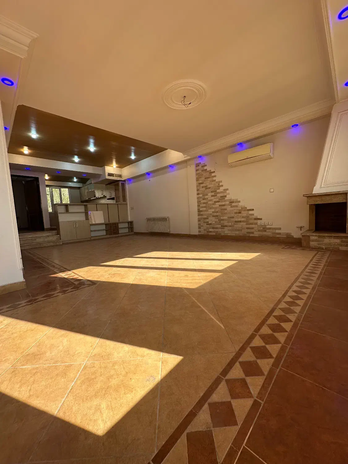 ویلایی ۱۲۵ متر دو خوابه سند تک برگ