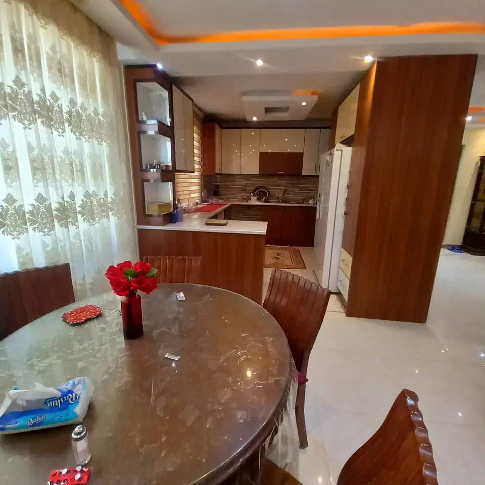 اجاره آپارتمان ۱۰۰ متری ۲ خوابه طبقه ۴ در فاز ۱