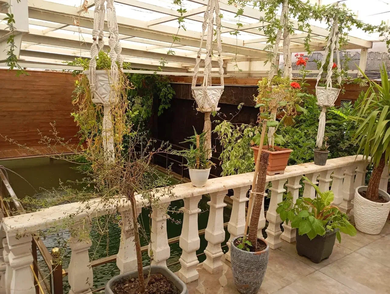 ویلایی اجاره/ ۳۰۰ متر/ ۲ خواب/ فاز ۱