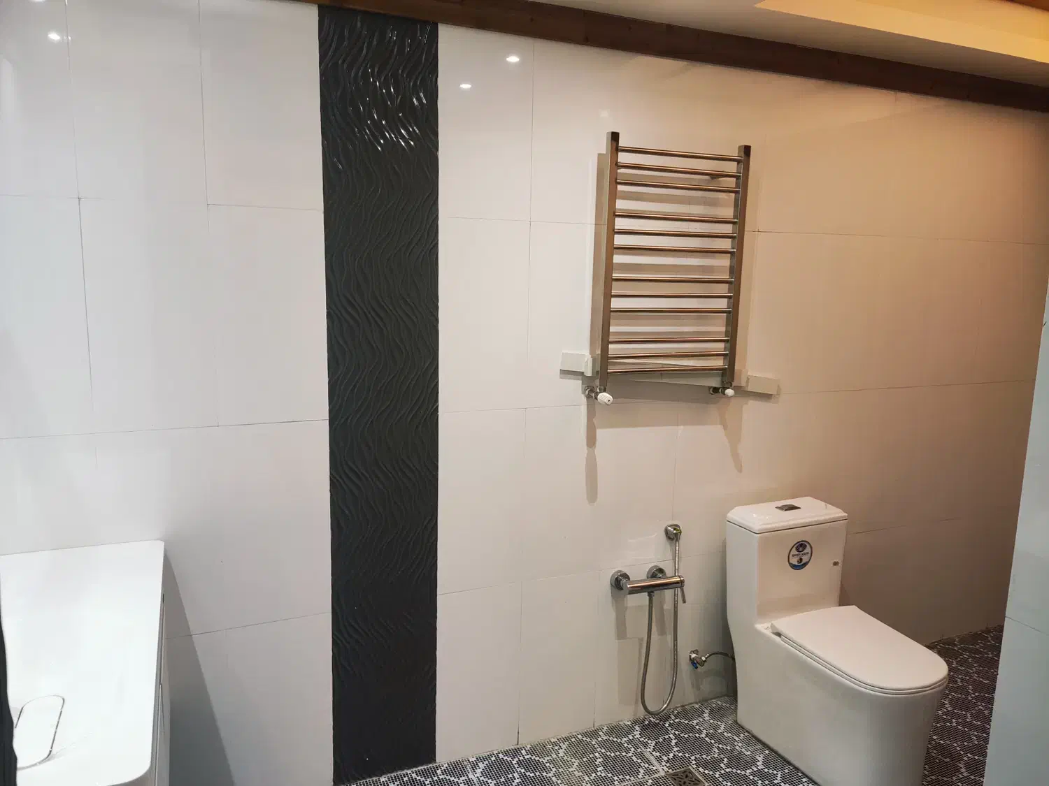 ۲۵۰ متر ، فول لوکس ، در فاز دو