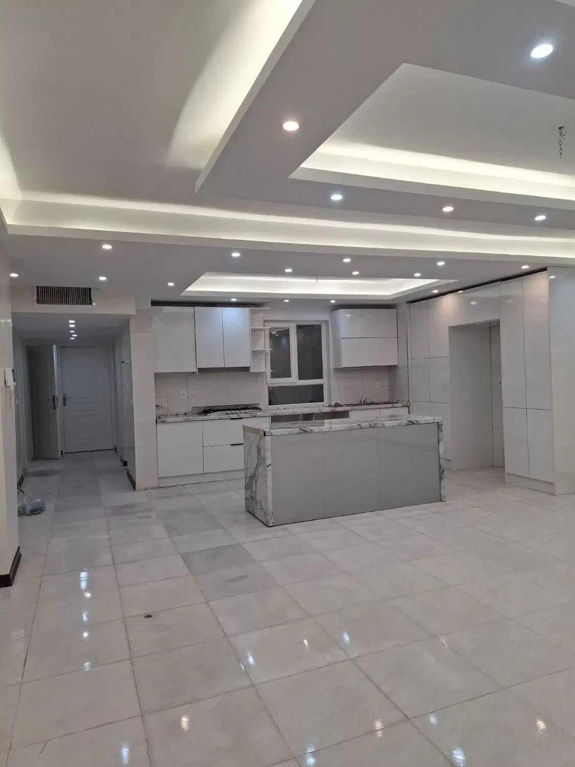 اجاره آپارتمان ۲خوابه فاز۸