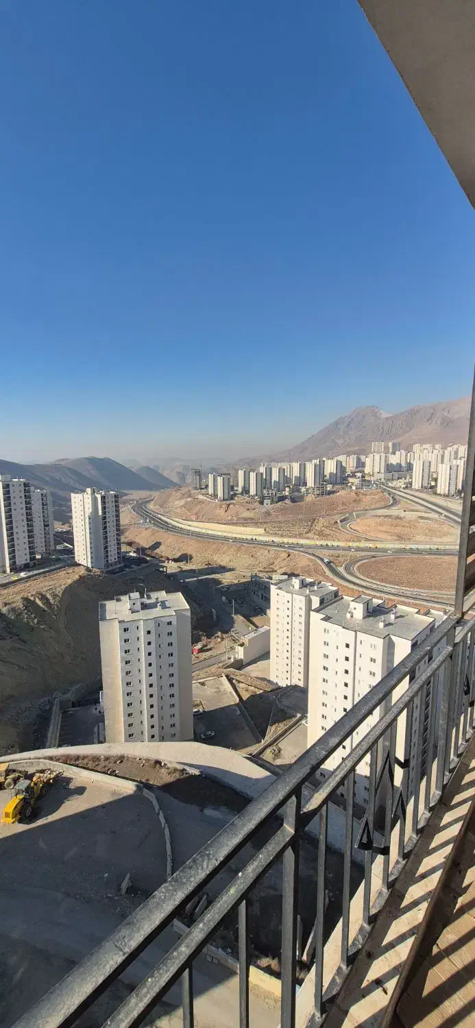 فاز ۱۱ . ۸۷ متر . زون ۳ سالن جنوبی عرصه وام تسویه