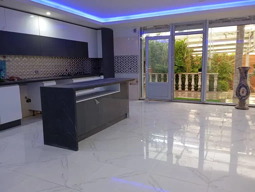 ویلایی اجاره/ ۳۰۰ متر/ ۲ خواب/ فاز ۱