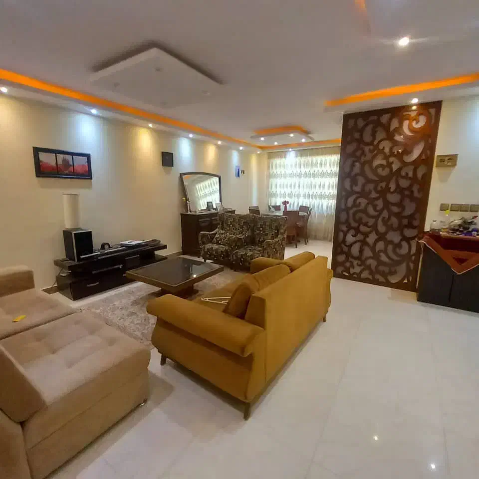 اجاره آپارتمان ۱۰۰ متری ۲ خوابه طبقه ۴ در فاز ۱