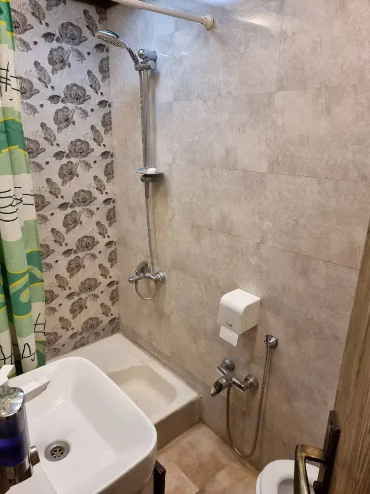 100متر دو خواب فاز1ابتدای ابن سینا