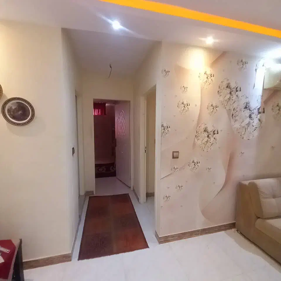 اجاره آپارتمان ۱۰۰ متری ۲ خوابه طبقه ۴ در فاز ۱