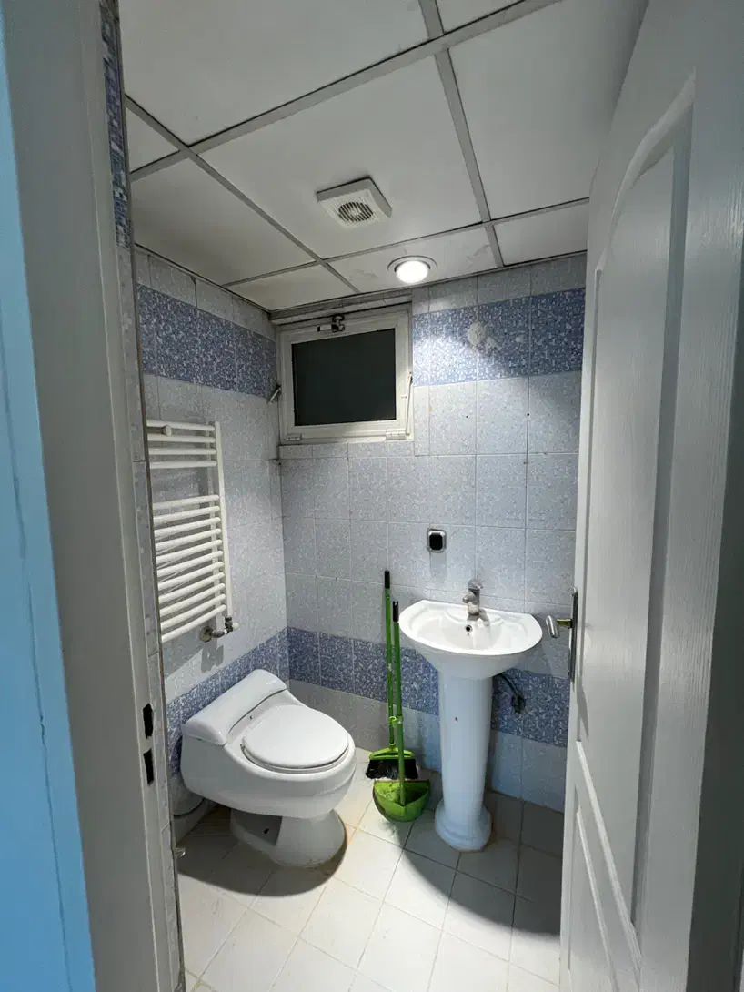 توضیحات

فاز۳ پردیس خیابان معلم 
مجتمع زنبق 
۵۰ متری
طبقه اول 
اسانسور+پارکینگ
نگهبانی ۲۴ ساعته 
واحد تخلیه اماده بازدید