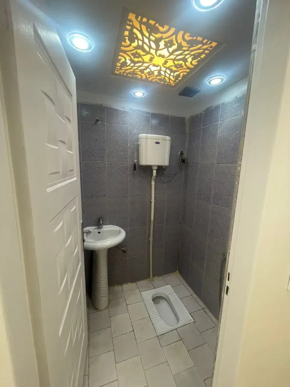 بسم تعالی 
سه واحد در پروژه‌های کیادژ و تحکیم ساخت

تمامی واحدها فول لاکچری 

واحد کیادژ 
طبقه چهارم 
 فول لاکچری 
 ۵۰۰ رهن کامل 

واحدهای تحکیم ساخت 
دو واحد در یک بلوک طبقه سوم و چهارم 
هر دو فول لاکچری
طبقه سوم ۴۵۰ رهن کامل 
طبقه چهارم ۵۵۰ رهن کامل

جهت دریافت اطلاعات بیشتر؛دریافت عکس‌ها و بازدید تماس بگیری