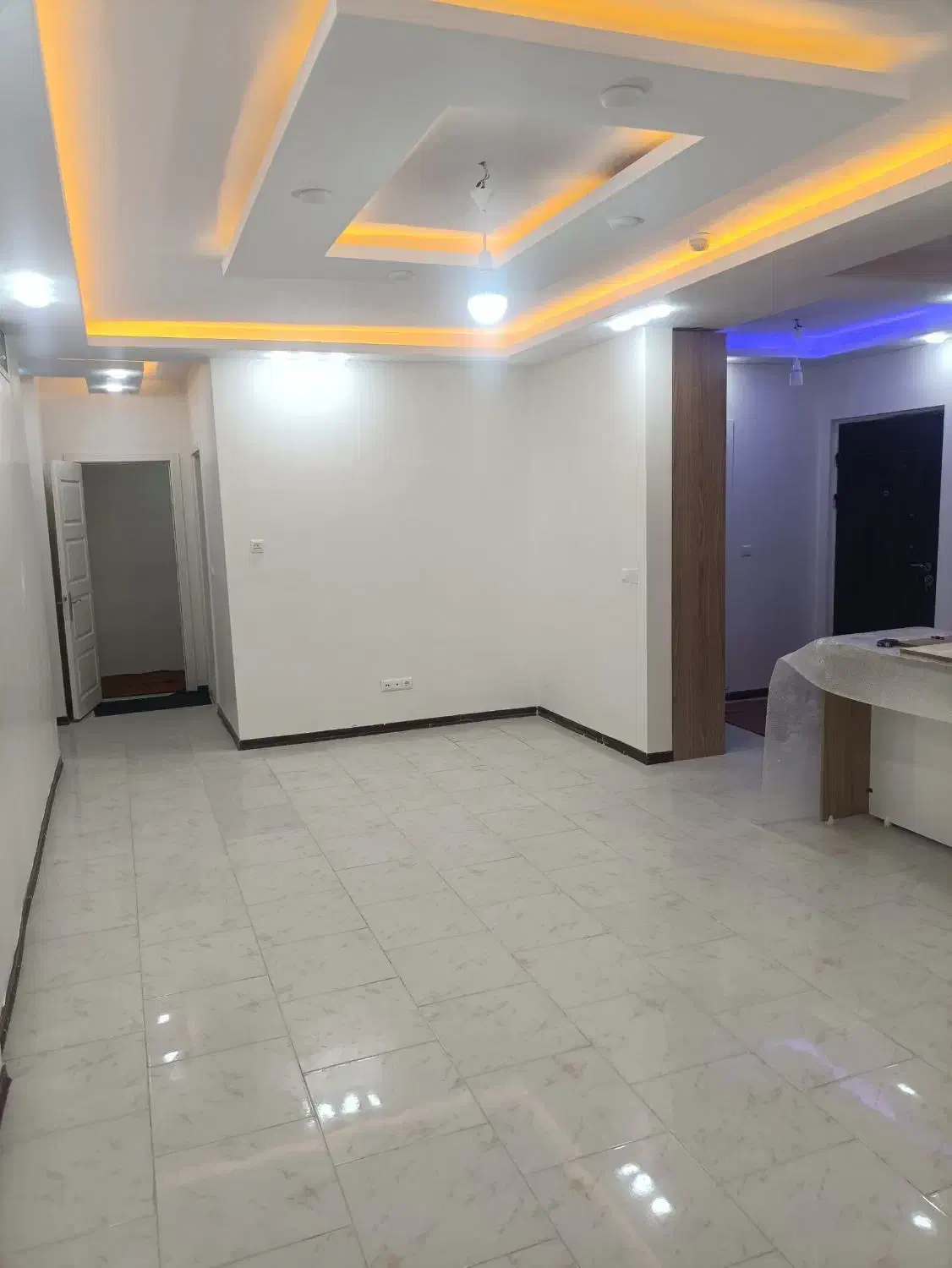 توضیحات

املاک ویهان ۷
زون۲
کلید نخورده
نوساز
طبقه چهارم
رهن کامل
غیر قابل تبدیل
بلوک سر درب ورودی شیک
لابی لاکچری
مالک محترم

موارد مشابه موجود است:
زون۱/۲/۳/۴/۵

کارشناس منطقه:خانم محمدی
