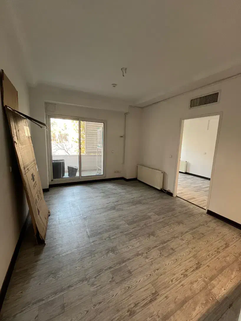 توضیحات

فاز۳ پردیس خیابان معلم 
مجتمع زنبق 
۵۰ متری
طبقه اول 
اسانسور+پارکینگ
نگهبانی ۲۴ ساعته 
واحد تخلیه اماده بازدید