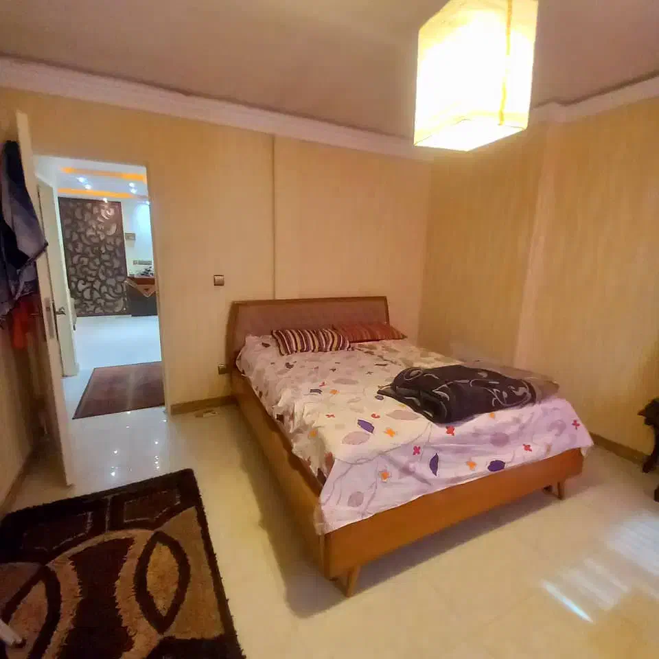 اجاره آپارتمان ۱۰۰ متری ۲ خوابه طبقه ۴ در فاز ۱