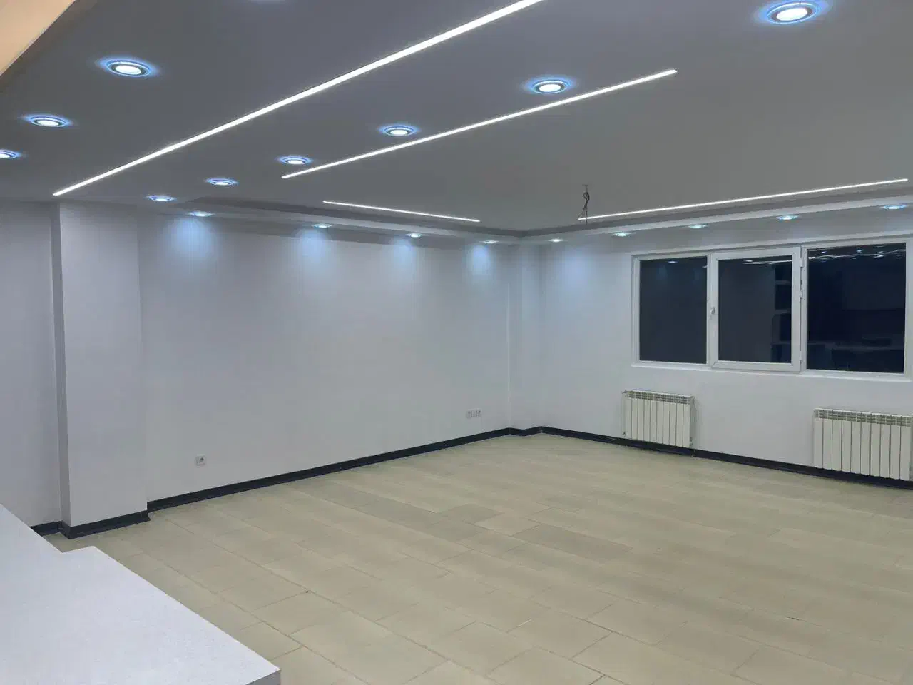 بسم تعالی 
سه واحد در پروژه‌های کیادژ و تحکیم ساخت

تمامی واحدها فول لاکچری 

واحد کیادژ 
طبقه چهارم 
 فول لاکچری 
 ۵۰۰ رهن کامل 

واحدهای تحکیم ساخت 
دو واحد در یک بلوک طبقه سوم و چهارم 
هر دو فول لاکچری
طبقه سوم ۴۵۰ رهن کامل 
طبقه چهارم ۵۵۰ رهن کامل

جهت دریافت اطلاعات بیشتر؛دریافت عکس‌ها و بازدید تماس بگیری