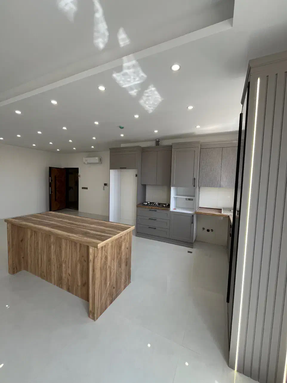 پردیس ۱۲۱متر اپارتمان نوساز فول فاز۲محله۲