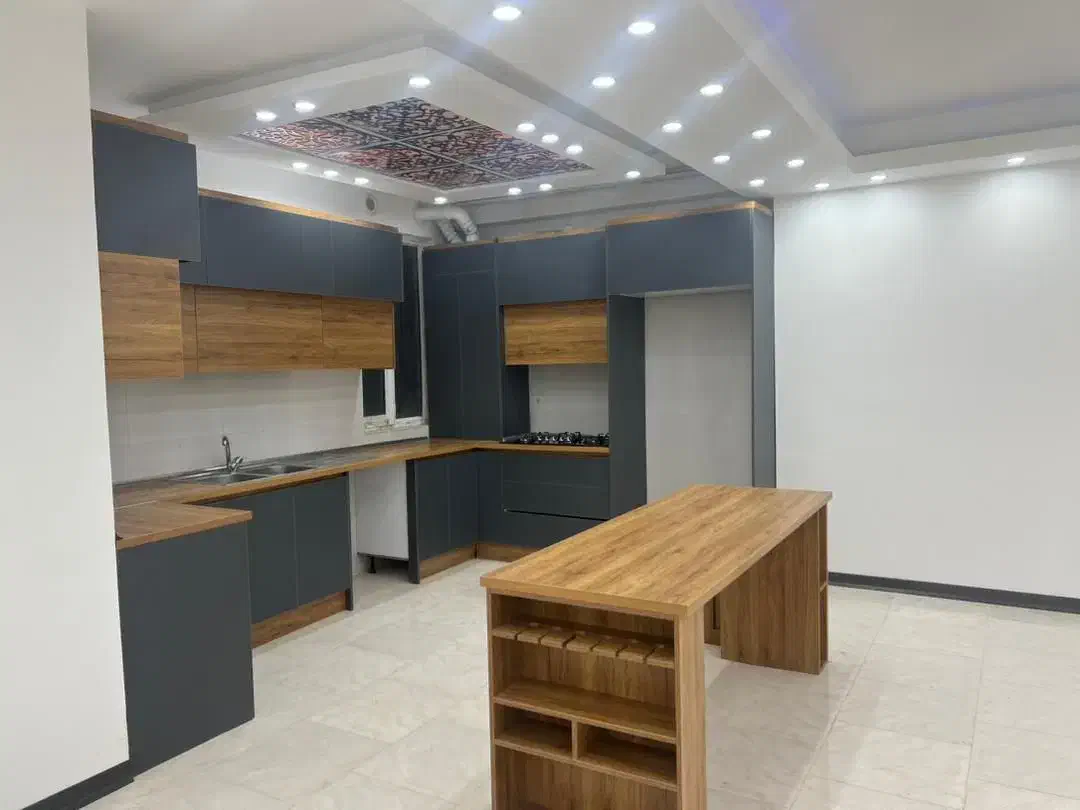 بسم تعالی 
سه واحد در پروژه‌های کیادژ و تحکیم ساخت

تمامی واحدها فول لاکچری 

واحد کیادژ 
طبقه چهارم 
 فول لاکچری 
 ۵۰۰ رهن کامل 

واحدهای تحکیم ساخت 
دو واحد در یک بلوک طبقه سوم و چهارم 
هر دو فول لاکچری
طبقه سوم ۴۵۰ رهن کامل 
طبقه چهارم ۵۵۰ رهن کامل

جهت دریافت اطلاعات بیشتر؛دریافت عکس‌ها و بازدید تماس بگیری