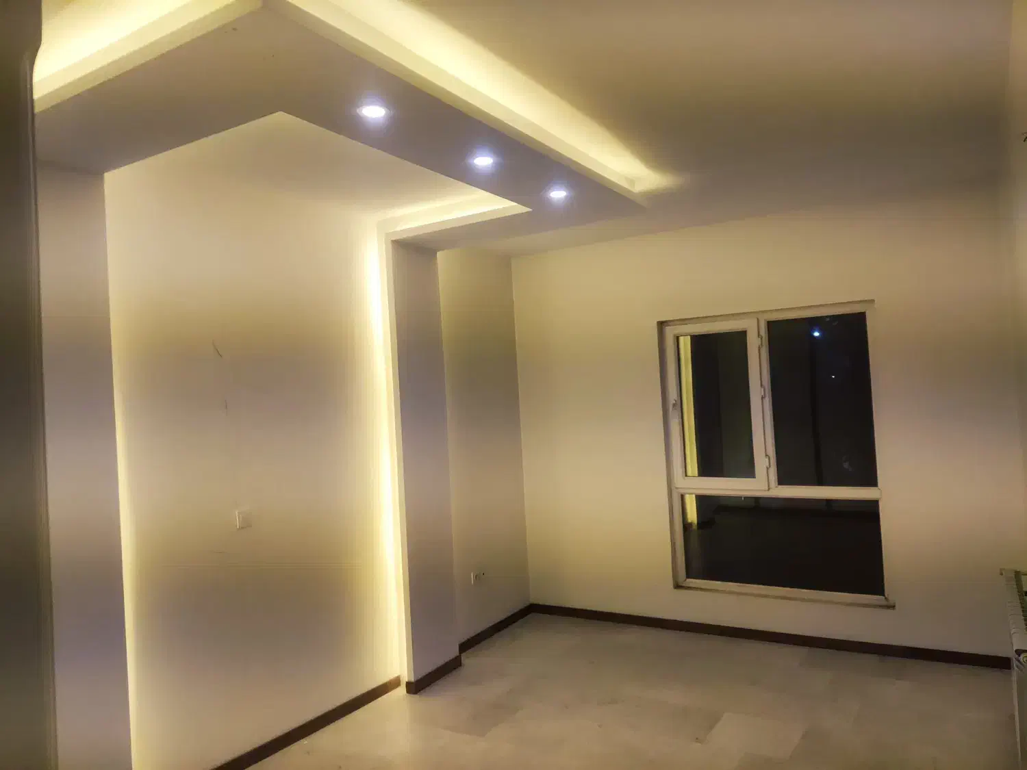 ۲۰۰ متر ، سونا و جکوزی ، دربست یا جداگانه با روف