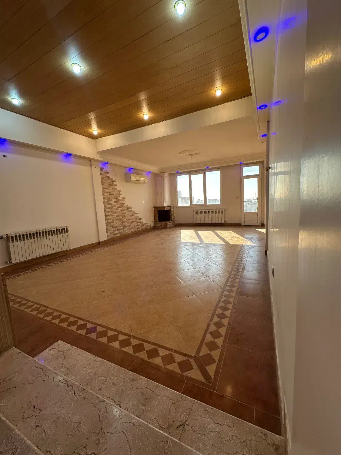 ویلایی ۱۲۵ متر دو خوابه سند تک برگ