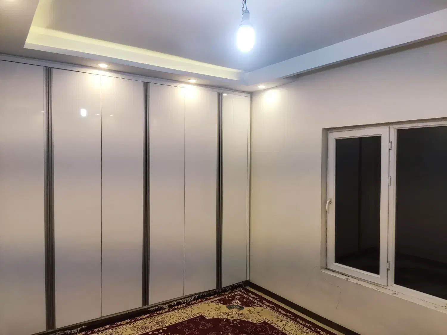 ۲۰۰ متر ، سونا و جکوزی ، دربست یا جداگانه با روف